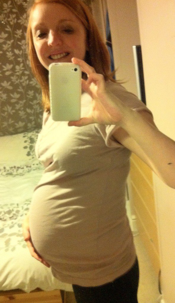 Baby bump photo at 33 weeks