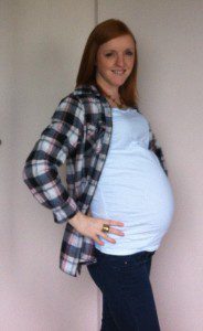 39 weeks pregnant bump shot