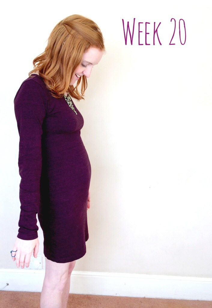 20 weeks pregnant baby bump - a pregnancy update and bump shot in the second trimester