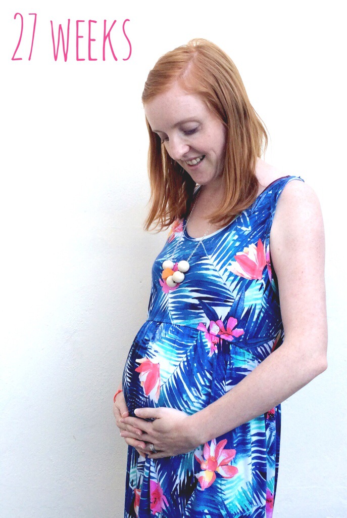 27 weeks pregnant baby bump