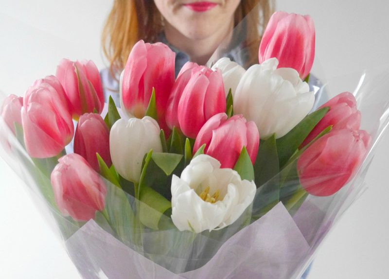Tulip bouquet and simple tips for flower arranging