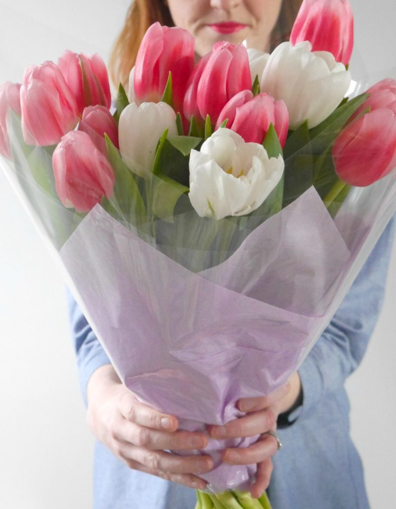 Tulip bouquet and simple tips on flower arranging and making beautiful flower bouquets