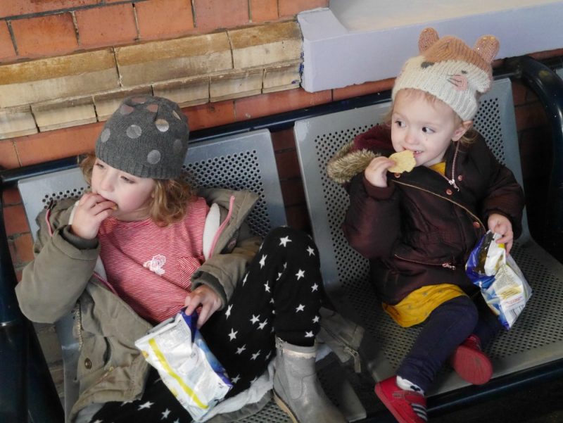 Tips for stress-free travel by train with small children - take snacks
